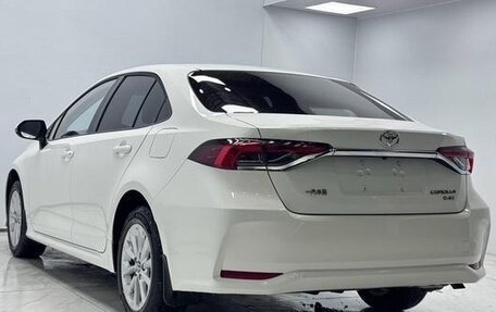 Toyota Corolla, 2022 год, 1 700 000 рублей, 3 фотография