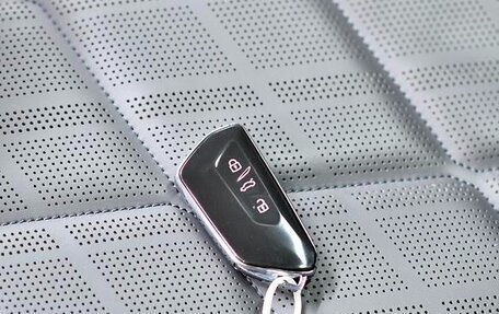 Volkswagen Teramont I, 2024 год, 5 837 000 рублей, 19 фотография