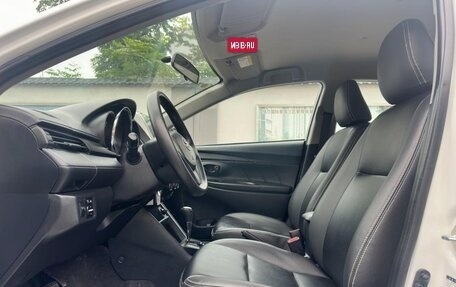 Toyota Yaris XP150 рестайлинг, 2022 год, 1 450 000 рублей, 11 фотография