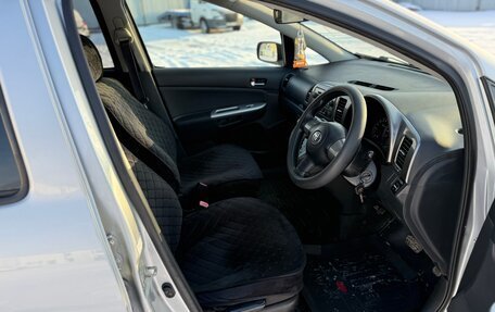 Toyota Wish II, 2003 год, 619 000 рублей, 3 фотография