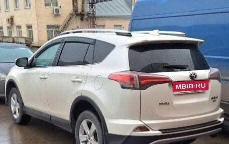 Toyota RAV4, 2017 год, 2 450 000 рублей, 3 фотография