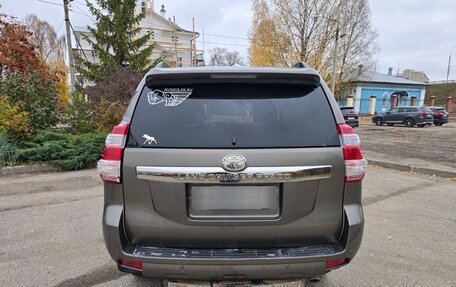 Toyota Land Cruiser Prado 150 рестайлинг 2, 2016 год, 2 200 000 рублей, 2 фотография