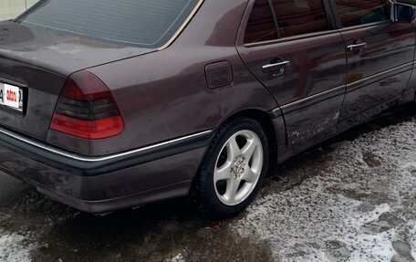 Mercedes-Benz C-Класс, 1994 год, 250 000 рублей, 17 фотография