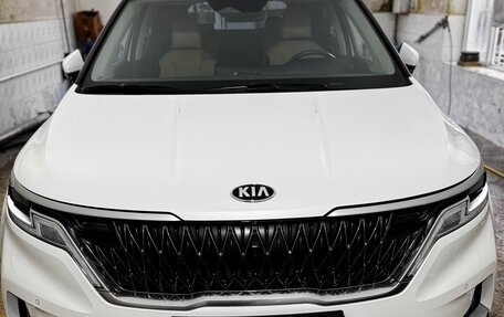 KIA Carnival, 2021 год, 3 800 000 рублей, 1 фотография