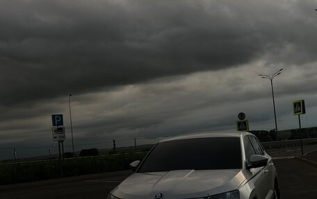 Skoda Karoq I, 2022 год, 2 200 000 рублей, 14 фотография