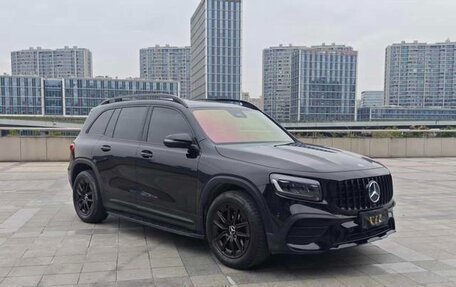 Mercedes-Benz GLB, 2022 год, 2 890 000 рублей, 3 фотография