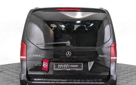Mercedes-Benz V-Класс, 2019 год, 5 500 000 рублей, 6 фотография