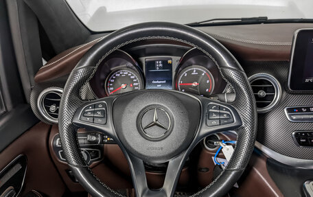 Mercedes-Benz V-Класс, 2019 год, 5 500 000 рублей, 23 фотография