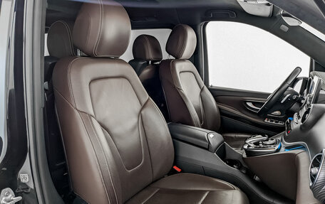 Mercedes-Benz V-Класс, 2019 год, 5 500 000 рублей, 25 фотография