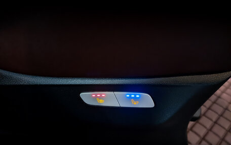 Mercedes-Benz V-Класс, 2019 год, 5 500 000 рублей, 29 фотография