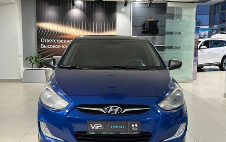 Hyundai Solaris II рестайлинг, 2011 год, 685 000 рублей, 2 фотография