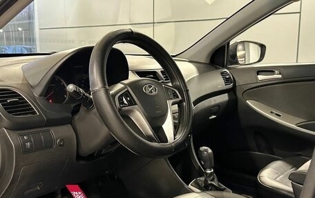 Hyundai Solaris II рестайлинг, 2011 год, 685 000 рублей, 7 фотография