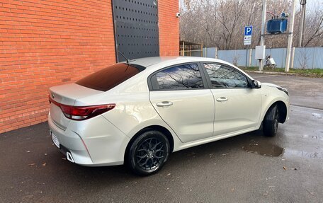 KIA Rio IV, 2020 год, 1 350 000 рублей, 2 фотография