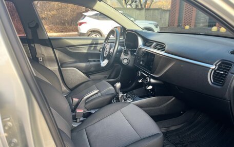 KIA Rio IV, 2020 год, 1 350 000 рублей, 10 фотография