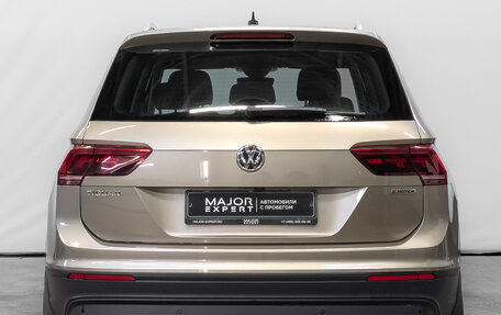 Volkswagen Tiguan II, 2020 год, 3 355 000 рублей, 6 фотография