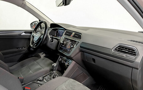 Volkswagen Tiguan II, 2020 год, 3 355 000 рублей, 11 фотография