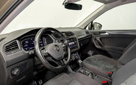 Volkswagen Tiguan II, 2020 год, 3 355 000 рублей, 16 фотография