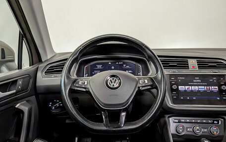 Volkswagen Tiguan II, 2020 год, 3 355 000 рублей, 22 фотография