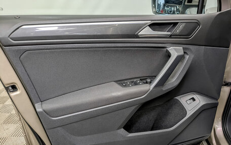 Volkswagen Tiguan II, 2020 год, 3 355 000 рублей, 19 фотография