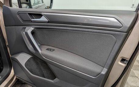 Volkswagen Tiguan II, 2020 год, 3 355 000 рублей, 25 фотография