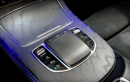 Mercedes-Benz E-Класс, 2021 год, 4 400 000 рублей, 25 фотография