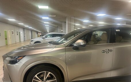 Lexus RX IV рестайлинг, 2025 год, 9 200 000 рублей, 7 фотография