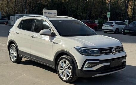 Volkswagen T-Cross I, 2022 год, 1 967 001 рублей, 3 фотография