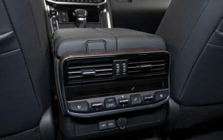 Toyota Land Cruiser, 2025 год, 15 050 000 рублей, 14 фотография