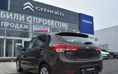 KIA Rio III рестайлинг, 2015 год, 1 000 000 рублей, 5 фотография
