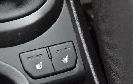 KIA Rio III рестайлинг, 2015 год, 1 000 000 рублей, 23 фотография