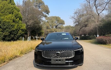 Volvo S90 II рестайлинг, 2025 год, 6 780 000 рублей, 2 фотография