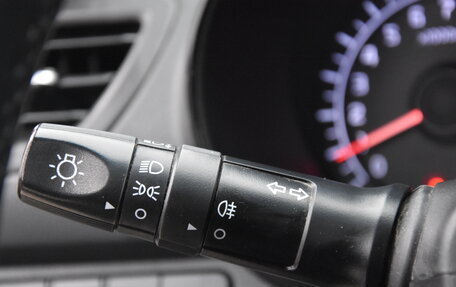 KIA Rio III рестайлинг, 2015 год, 1 000 000 рублей, 28 фотография