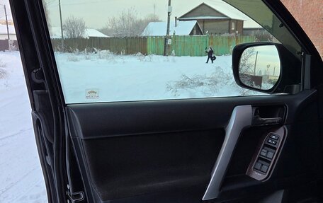 Toyota Land Cruiser Prado 150 рестайлинг 2, 2016 год, 3 950 000 рублей, 14 фотография