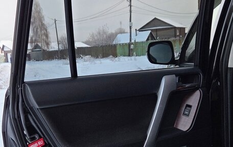 Toyota Land Cruiser Prado 150 рестайлинг 2, 2016 год, 3 950 000 рублей, 13 фотография