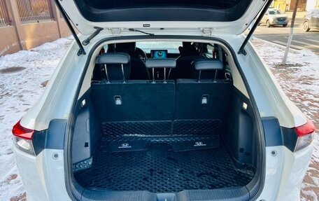 Honda Vezel, 2022 год, 1 740 000 рублей, 10 фотография