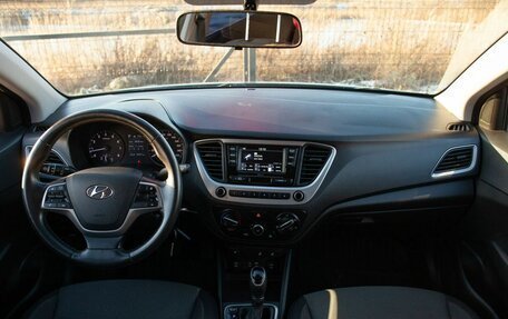 Hyundai Solaris II рестайлинг, 2018 год, 1 195 000 рублей, 21 фотография