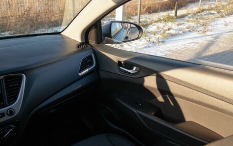 Hyundai Solaris II рестайлинг, 2018 год, 1 195 000 рублей, 36 фотография