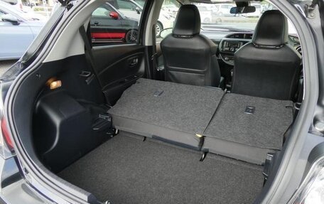 Toyota Vitz, 2019 год, 1 228 777 рублей, 33 фотография