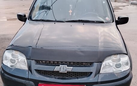 Chevrolet Niva I рестайлинг, 2010 год, 350 000 рублей, 1 фотография