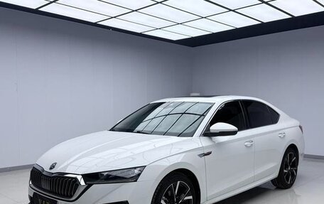 Skoda Octavia IV, 2022 год, 1 621 000 рублей, 1 фотография