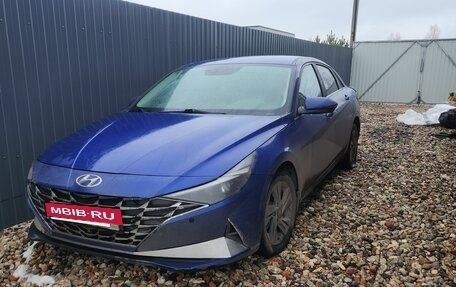 Hyundai Elantra, 2021 год, 1 000 000 рублей, 5 фотография