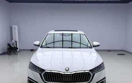 Skoda Octavia IV, 2022 год, 1 621 000 рублей, 2 фотография