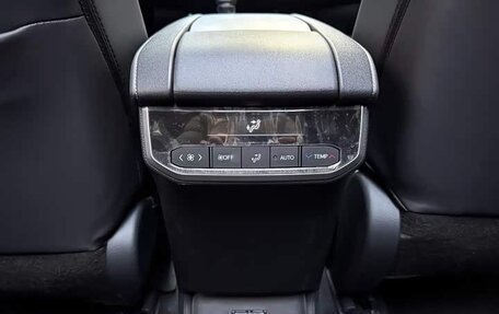 Toyota Highlander, 2024 год, 5 300 000 рублей, 16 фотография