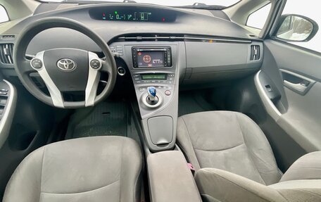 Toyota Prius, 2010 год, 1 115 000 рублей, 12 фотография