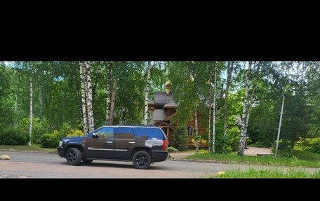 Chevrolet Tahoe III, 2013 год, 1 980 000 рублей, 3 фотография