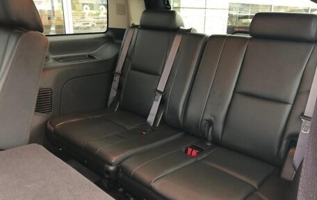 Chevrolet Tahoe III, 2013 год, 1 980 000 рублей, 5 фотография