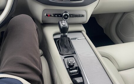 Volvo XC90 II рестайлинг, 2016 год, 3 750 000 рублей, 32 фотография