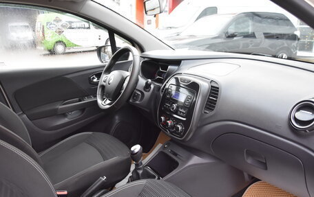 Renault Kaptur I рестайлинг, 2019 год, 1 750 000 рублей, 21 фотография