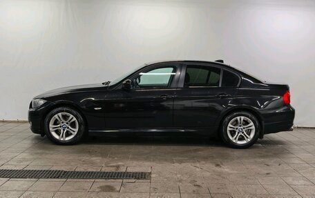 BMW 3 серия, 2011 год, 910 000 рублей, 3 фотография