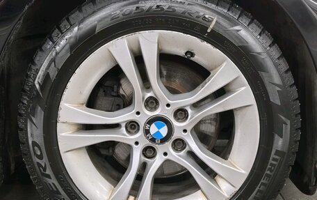 BMW 3 серия, 2011 год, 910 000 рублей, 7 фотография